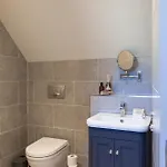 1-bed - 5-min Walk To Station - Long Lejlighed Leeds (West Yorkshire)