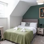 Lejlighed 1-bed - 5-min Walk To Station - Long *