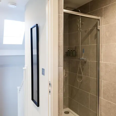 1-bed - 5-min Walk To Station - Long Lägenhet Leeds (West Yorkshire)