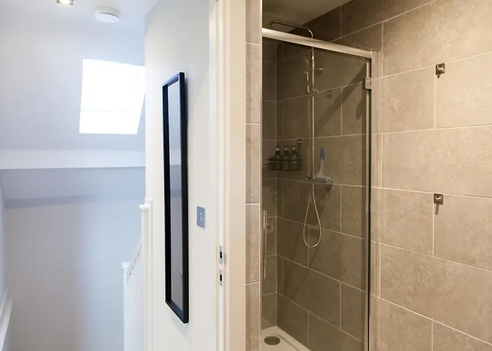 1-bed - 5-min Walk To Station - Long Apartamento Leeds (West Yorkshire)